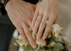 Меньше разводятся и реже меняют имена: ЗАГС Волгодонска подвел итоги декабря 2025 года