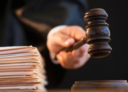 Бомжа, убившего на кладбище пенсионерку, бросили за решётку