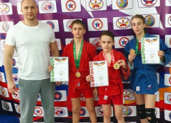 Юные дзюдоисты из Волгодонска вернулись с областных соревнований с медалями