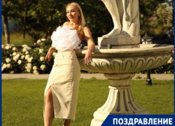 Известный в Волгодонске визажист Анна Лапшина отмечает день рождения 