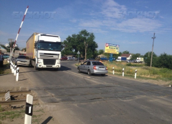 Движение через железнодорожный переезд в Красном Яру частично ограничат 