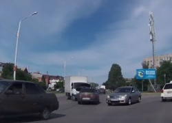 В Волгодонске на перекрестке Степной и Горького произошло лобовое столкновение