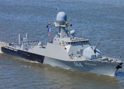 Экипаж корабля «Волгодонск» подготовили к возможному затоплению