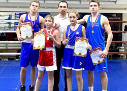 «Золото» и «бронзу» Всероссийского турнира по боксу завоевали юные волгодонцы 