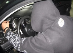 Молодой волгодонец угнал автомобиль под Зимовники