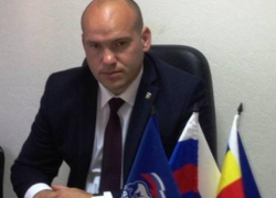 «Тихий» депутат Сергей Васильченко обеднел на 4 000 рублей 