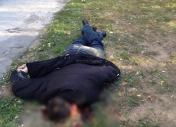 В Волгодонске 52-летний мужчина разбился насмерть, упав с девятого этажа (18+)