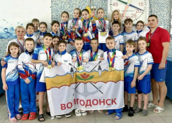 Юные спортсмены из Волгодонска выиграли золото Первенства города Шахты по плаванию