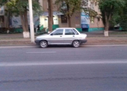 Неизвестный водитель разбил припаркованную «Киа» и скрылся с места ДТП