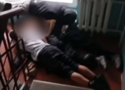 «Подъездный хостел» на ночь устроили для себя подростки из Волгодонска: пятерку «беспризорников» задержала полиция