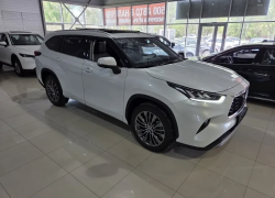 Товар дня: Toyota Highlander 2.0 AT, 2026 г за  5 450 000₽  вместо 5 650 000₽ 