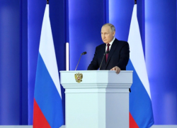 «Мы уверены в своих силах и правда за нами»: Владимир Путин выступил с посланием к Федеральному Собранию