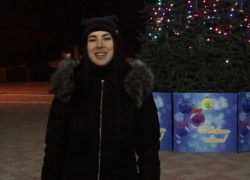Победительница «Мисс Блокнот» Милена Напреенко поздравляет волгодонцев с наступающим Новым годом