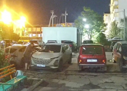  Работал пузатый мужик: появилось видео поджога кроссовера на В-9