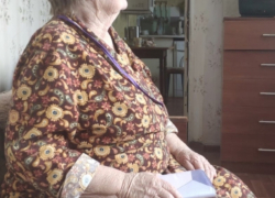 «Ваша дочь сбила человека»: 94-летнюю волгодончанку обманули на 100 000 рублей