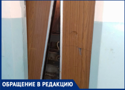 Из-за хулиганов жители многоэтажки на Королева месяц живут без лифта 
