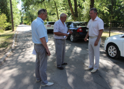 "Работаете на два с минусом": Виктор Мельников прервал объезд по дорогам из-за неподготовленности директора ДСГХ