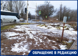 «Вынуждены стоять в грязи»: сделать пешеходный переход на пересечении Первомайского и Степной просят волгодонцы 