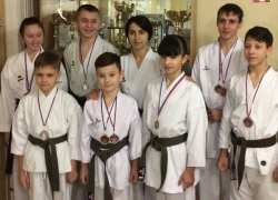 Школьники-каратисты из Волгодонска повергли на лопатки соперников со всей России