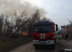 Пожарные тушат крупный ландшафтный пожар между новым городом и «Атоммашем» 