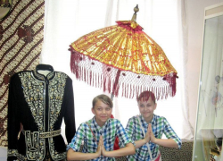 В Волгодонск привезли экспозицию страны, в которой жарят шашлык из ежей