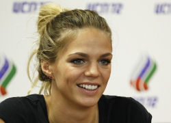 Пловчиха Юлия Ефимова потребует компенсацию за скандал с мельдонием