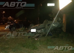 54-летняя женщина, не уступив дорогу, перевернулась на «восьмерке»