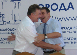 Фирсова пытались «развести» на новое искусственное поле