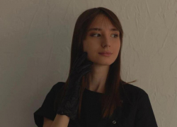 «Упертая, как кочерга, но миролюбива к окружающим»: 21-летняя Алена Чувилова примет участие в «Мисс-Блокнот 2025»