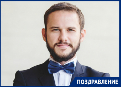 Музыкант и ведущий Дмитрий Хухлаев отмечает День рождения 