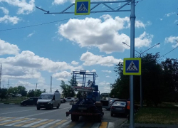 В Волгодонске наводят порядок с дорожными знаками