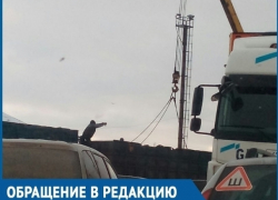 23 автомобиля в Волгодонске стали заложниками «пробки» из-за эгоистичных грузчиков