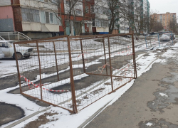 Не разрушенный коллектор, а техническое проседание: Водоканал о ситуации на улице Кошевого