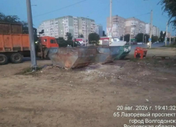 Собрали и вывезли отходы: коммунальщики расчистили две мусорные площадки Волгодонска