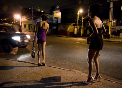 В Волгодонске жестоко избили и изнасиловали проституток