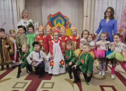 Большая сцена для маленьких артистов: в детском саду «Катюша» прошел главный театральный праздник года