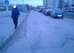 Стоящего на краю проезжей части ребенка сбил ВАЗ-2115 в Волгодонске