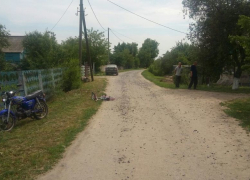 14-летний мопедист сбил 5-летнюю девочку на велосипеде 