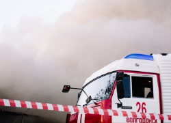 В Красном Яру сгорел внедорожник