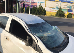 «Шевроле» перевернулся и влетел в столб на Морской 