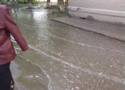 «Волгодонские власти даже с лужей не могут справиться, на них никакой надежды нет» - читатель «Блокнота»