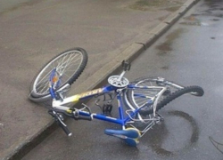 В Волгодонске во дворе жилого дома «ВАЗ-2107» сбил маленького велосипедиста