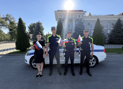«Поднять флаг»: ГАИ Волгодонска запустило патриотическую акцию ко Дню Государственного флага России