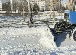 Коммунальщики просят водителей Волгодонска не мешать убирать снег с городских улиц
