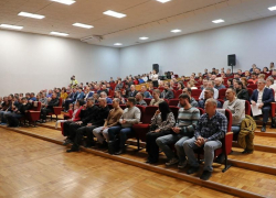 «Отец – нужное слово в каждой судьбе»: первый городской форум объединил активных пап Волгодонска