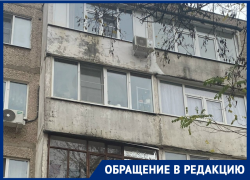 Волгодончанка рискует остаться без остекления балкона из-за действий подрядчика и бюрократии ЖЭКа