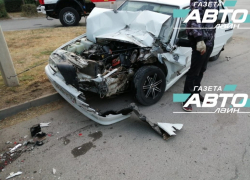 22-летняя девушка за рулем не справилась с управлением и врезалась в стоящую «Газель»