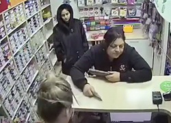 Используя психологические трюки цыганки-мошенницы обманывают продавцов в Волгодонске 