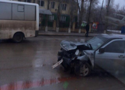 Пьяный водитель «Лады приоры» спровоцировал лобовое столкновение с «Тойотой»