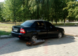 На улице Ленина в Волгодонске загорелся автомобиль